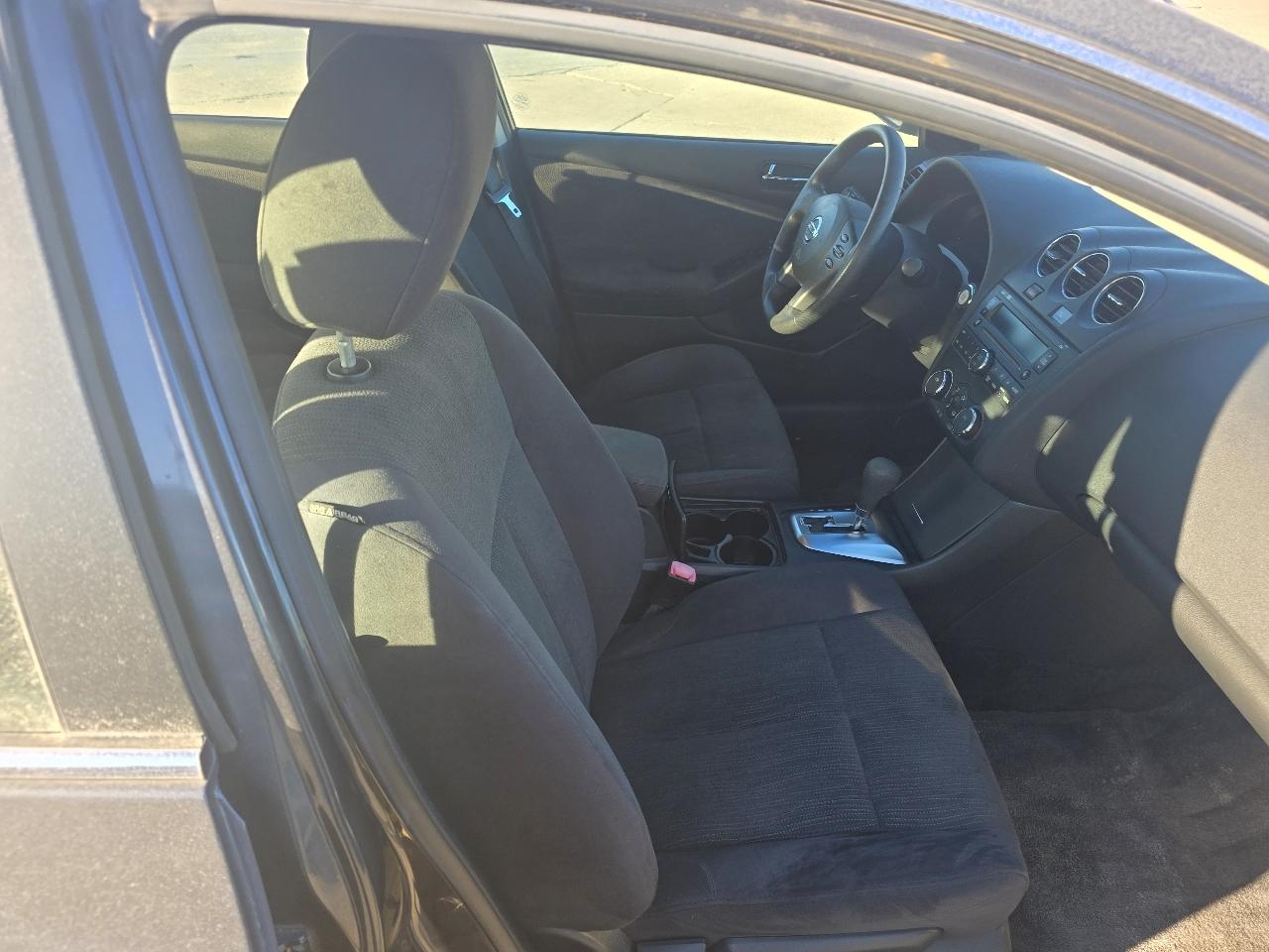 Nissan Altima 2.5 S 2010