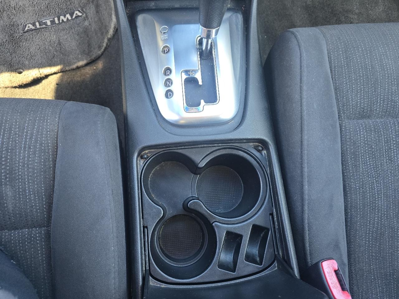 Nissan Altima 2.5 S 2010