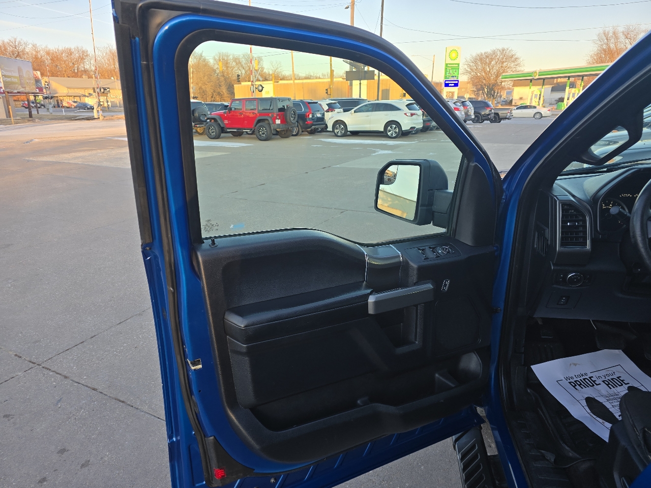 Ford F-150 4WD SuperCab 145" XLT 2017