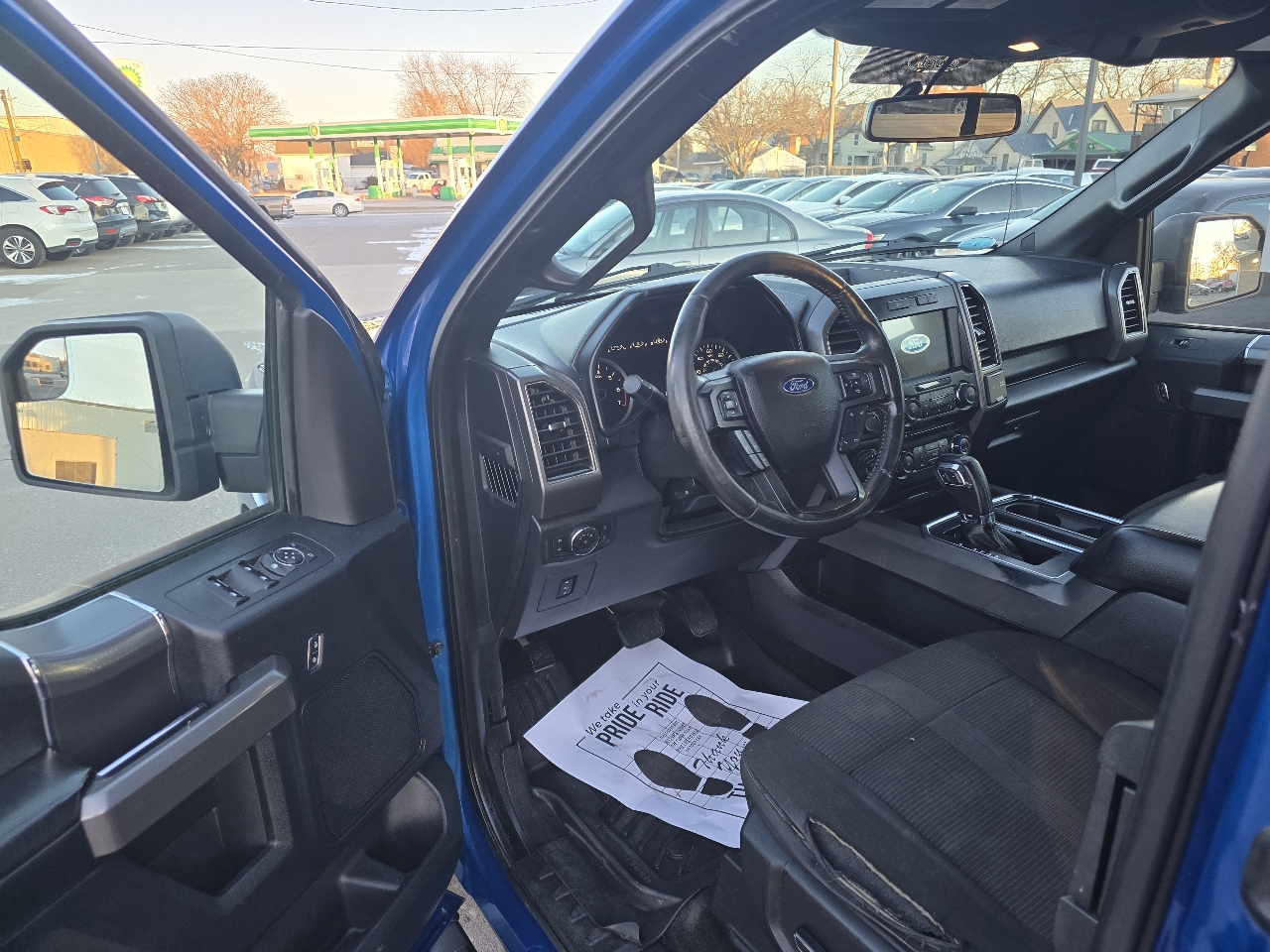 Ford F-150 4WD SuperCab 145" XLT 2017