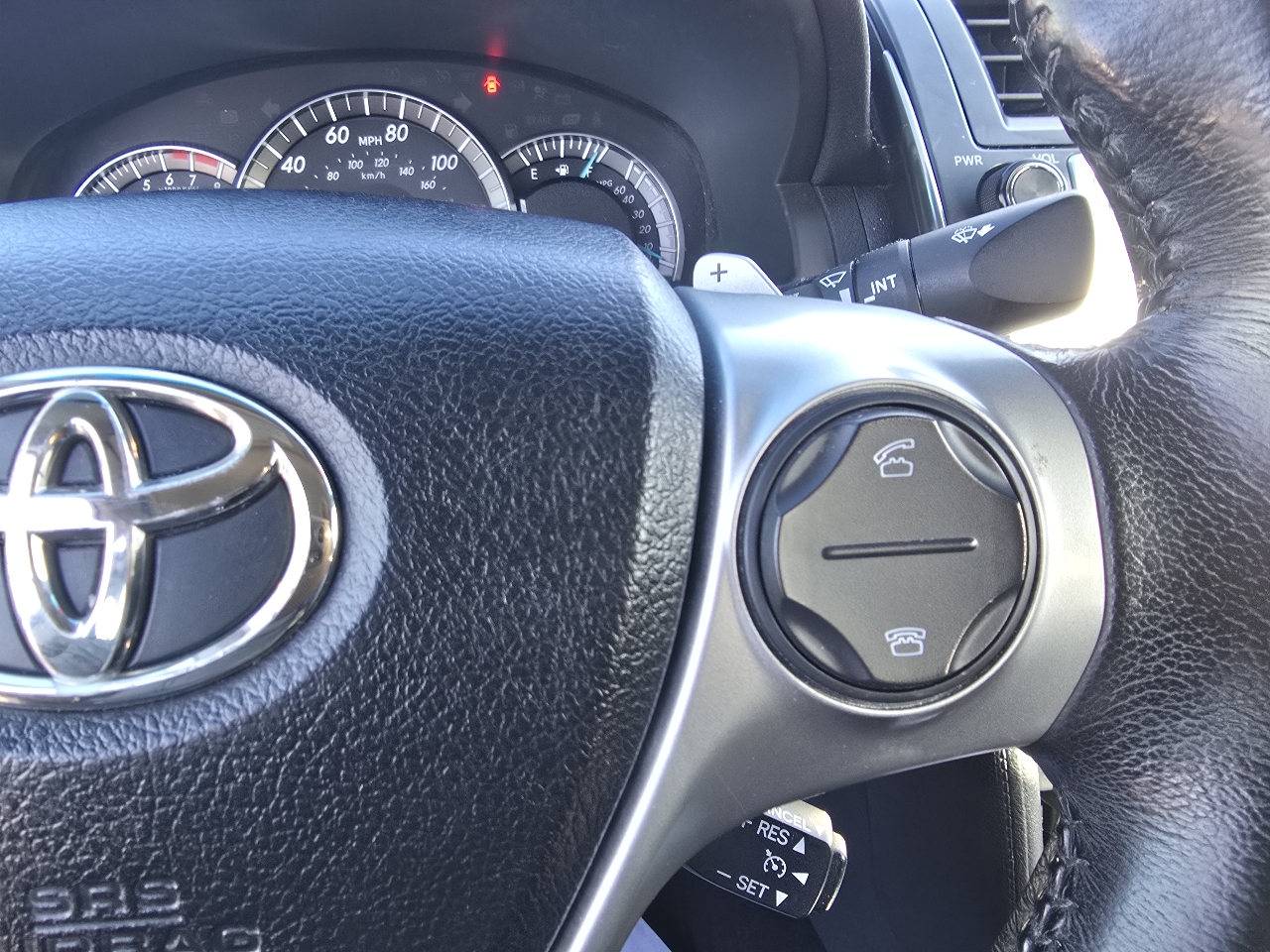 Toyota Camry SE 2012