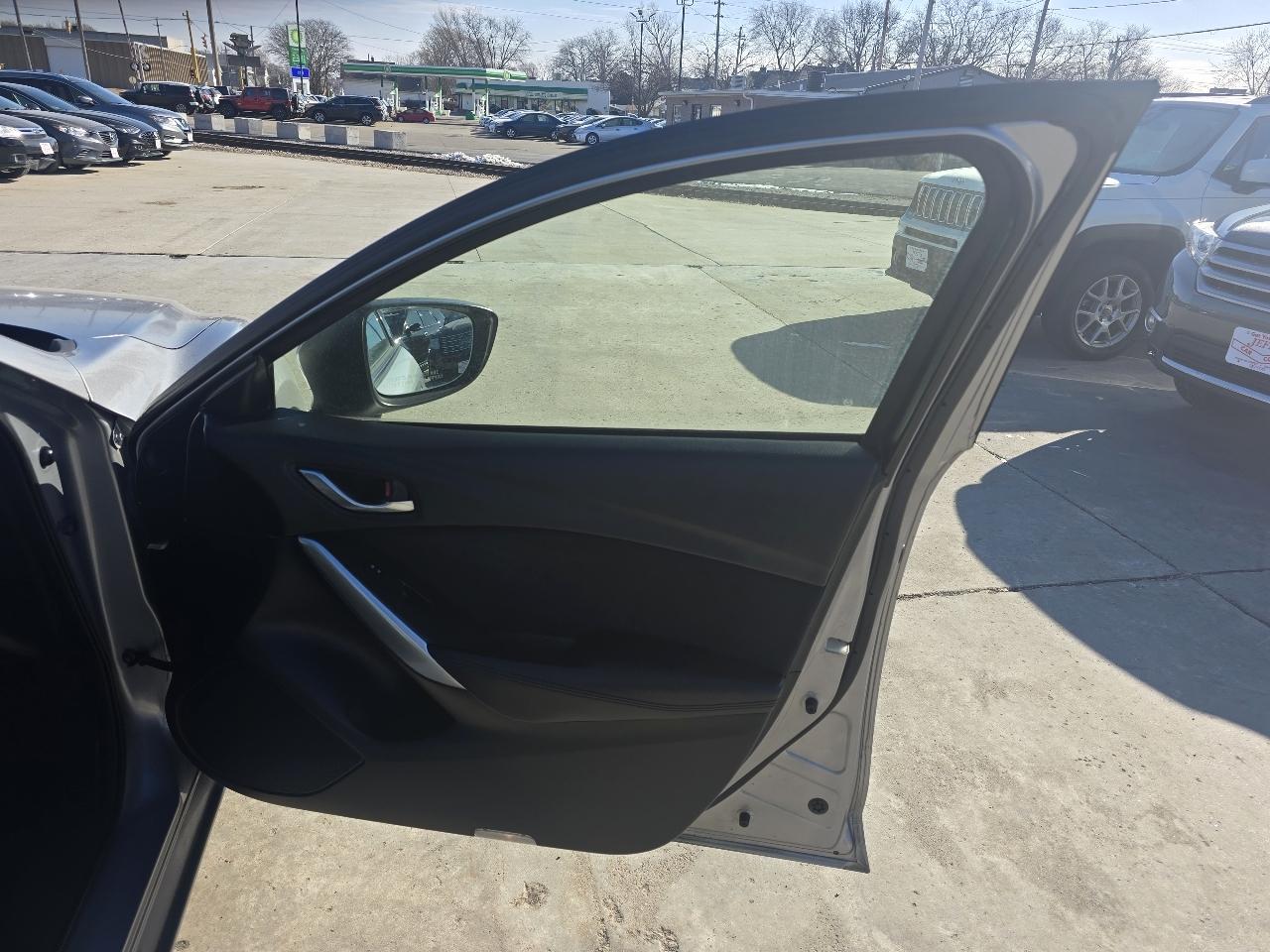 Mazda MAZDA6 i Sport AT 2014