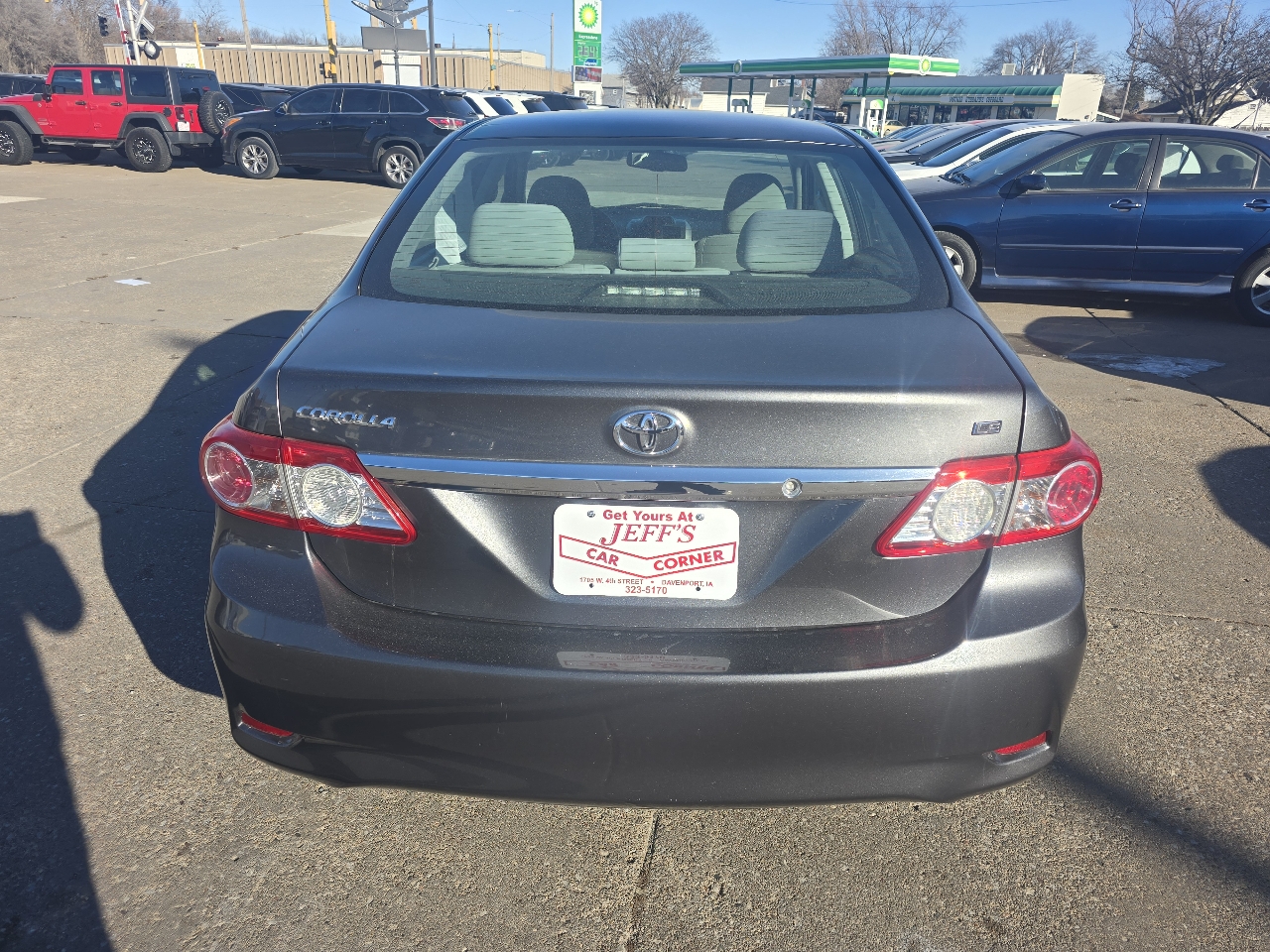 Toyota Corolla LE 4-Speed AT 2013