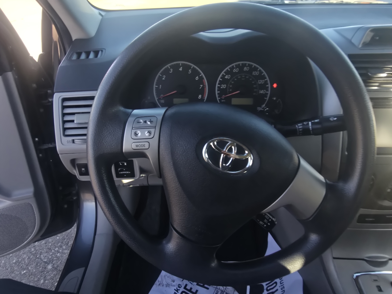 Toyota Corolla LE 4-Speed AT 2013