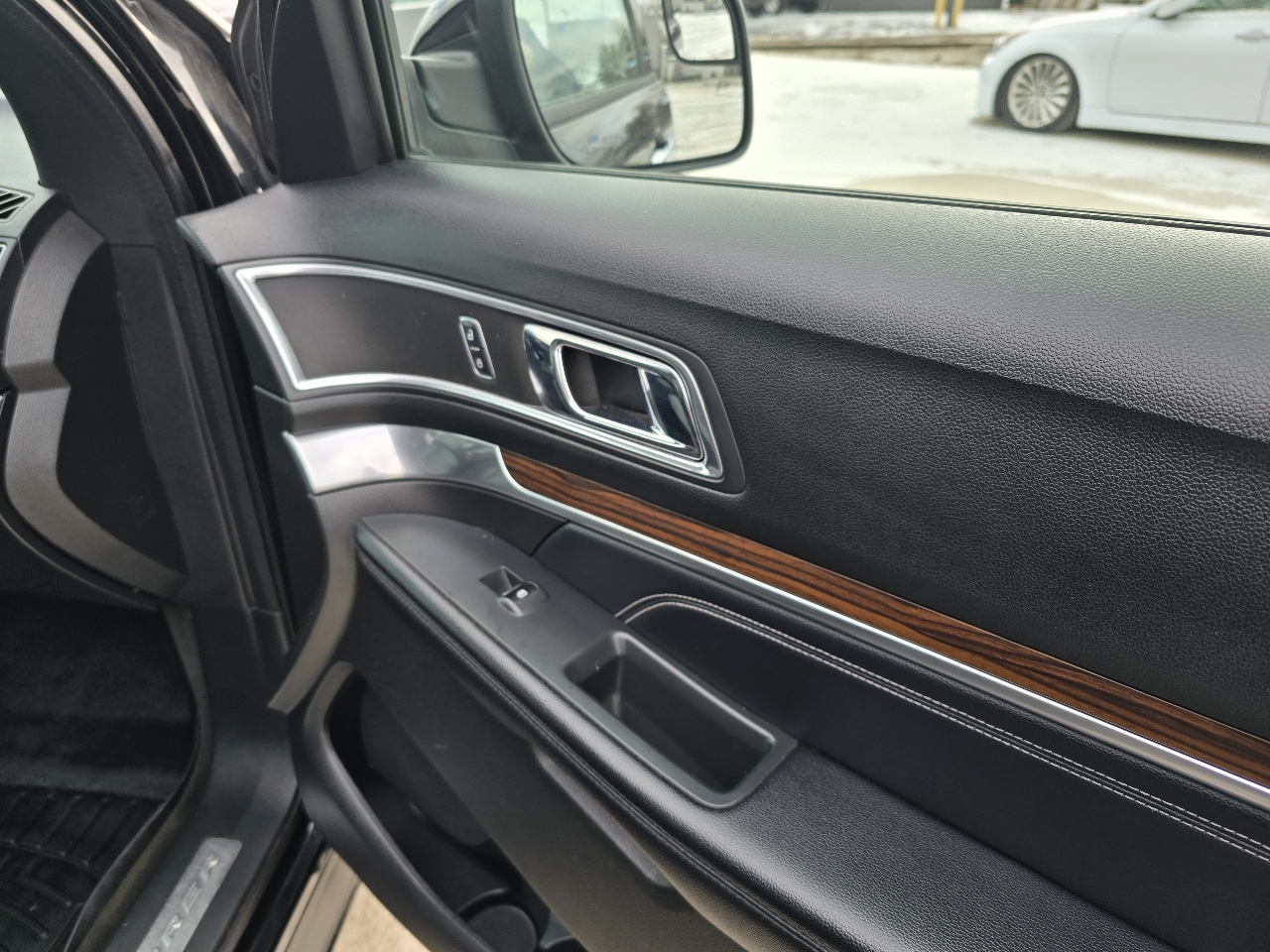 Ford Explorer Limited 4WD 2017