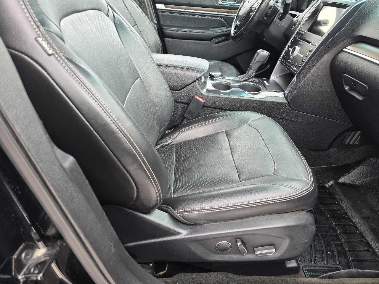 Ford Explorer Limited 4WD 2017