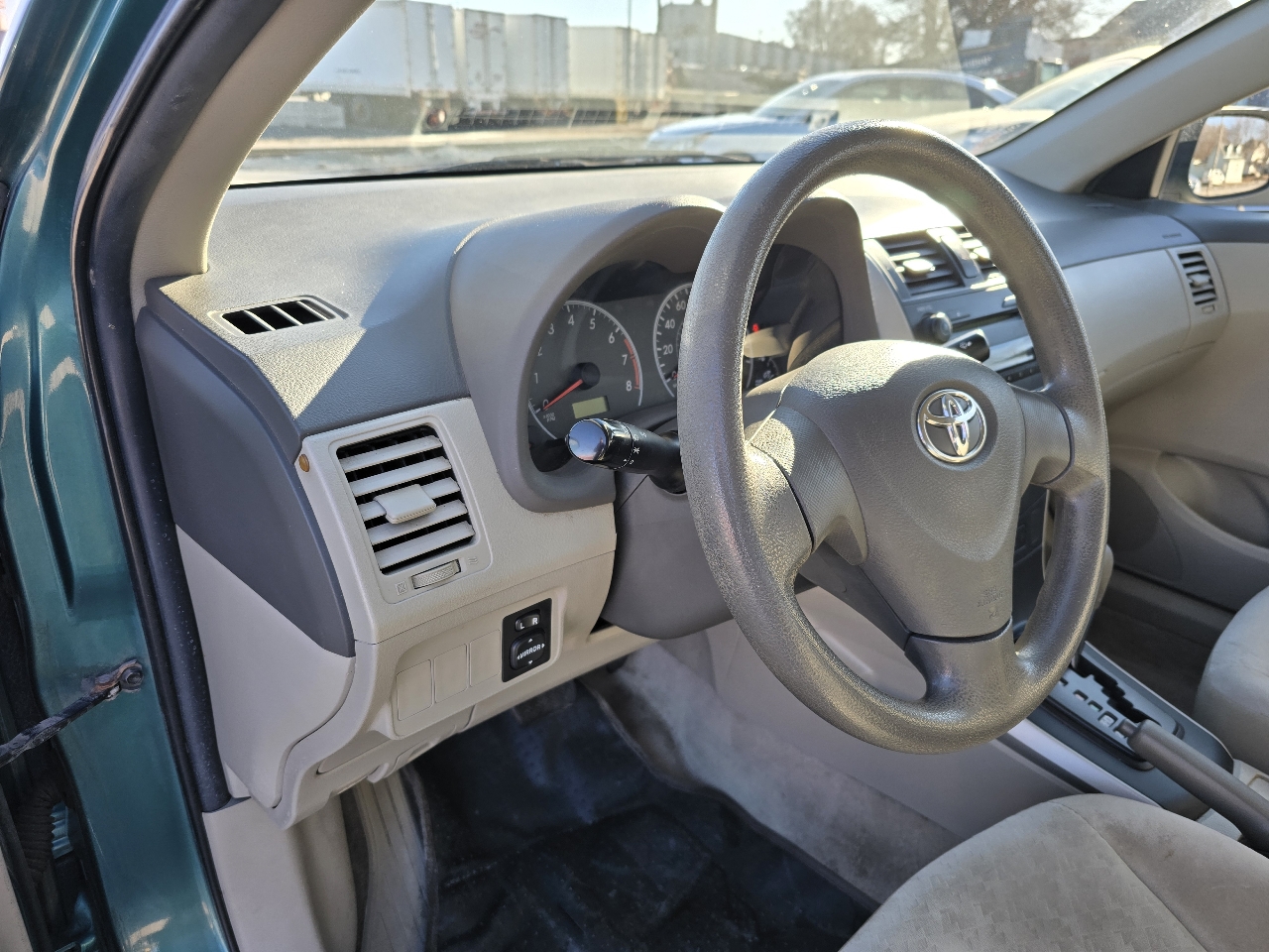 Toyota Corolla LE 4-Speed AT 2009