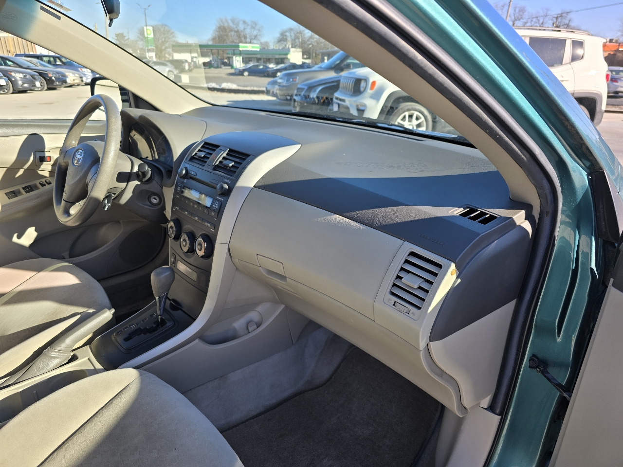 Toyota Corolla LE 4-Speed AT 2009