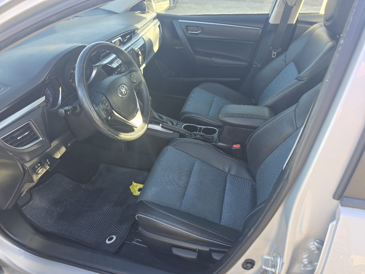 Toyota Corolla S Plus CVT 2015