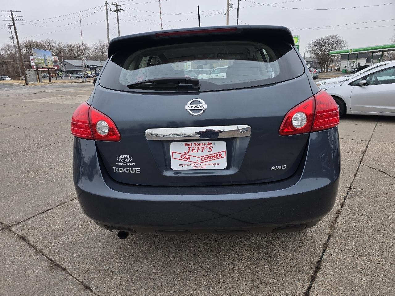 Nissan Rogue SV AWD 2013