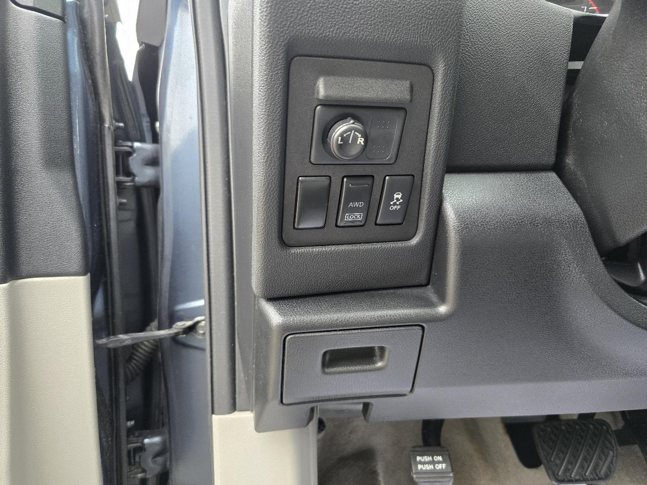 Nissan Rogue SV AWD 2013