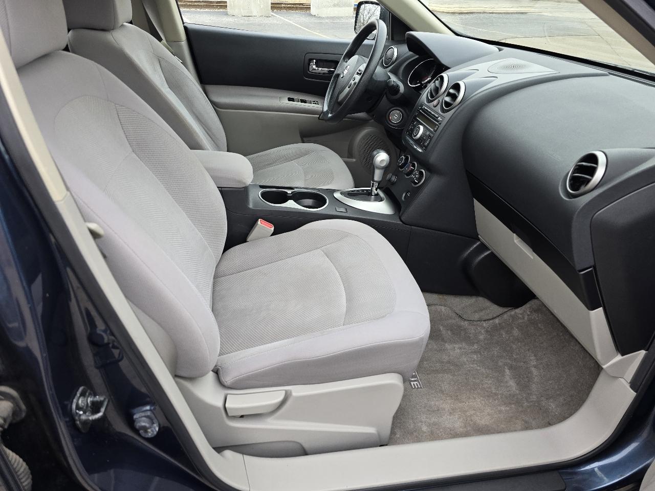 Nissan Rogue SV AWD 2013