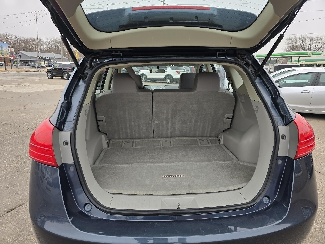 Nissan Rogue SV AWD 2013