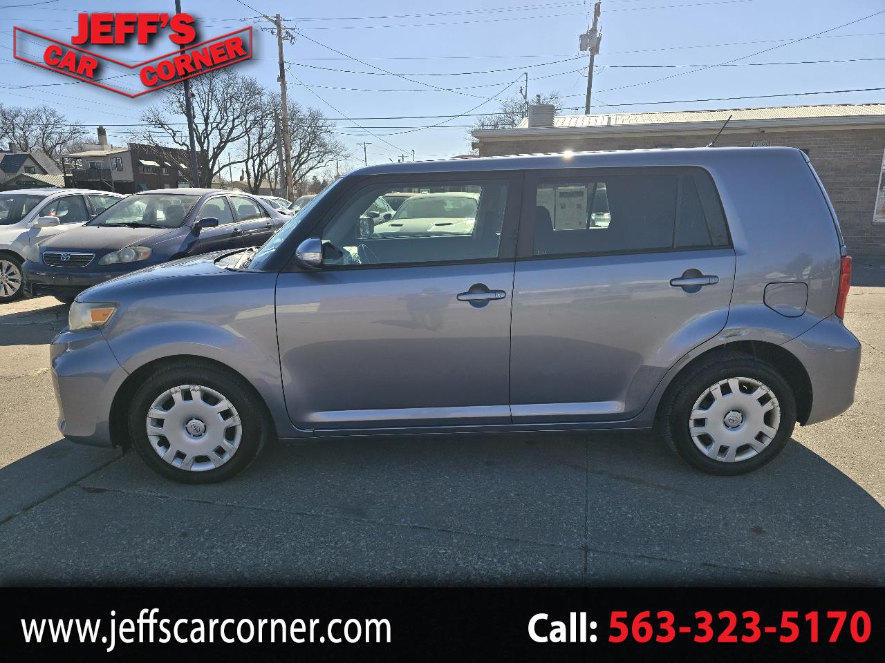 Scion xB 5-Door Wagon 4-Spd AT 2012
