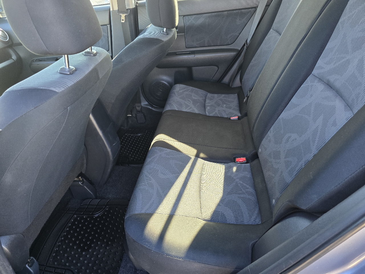 Scion xB 5-Door Wagon 4-Spd AT 2012