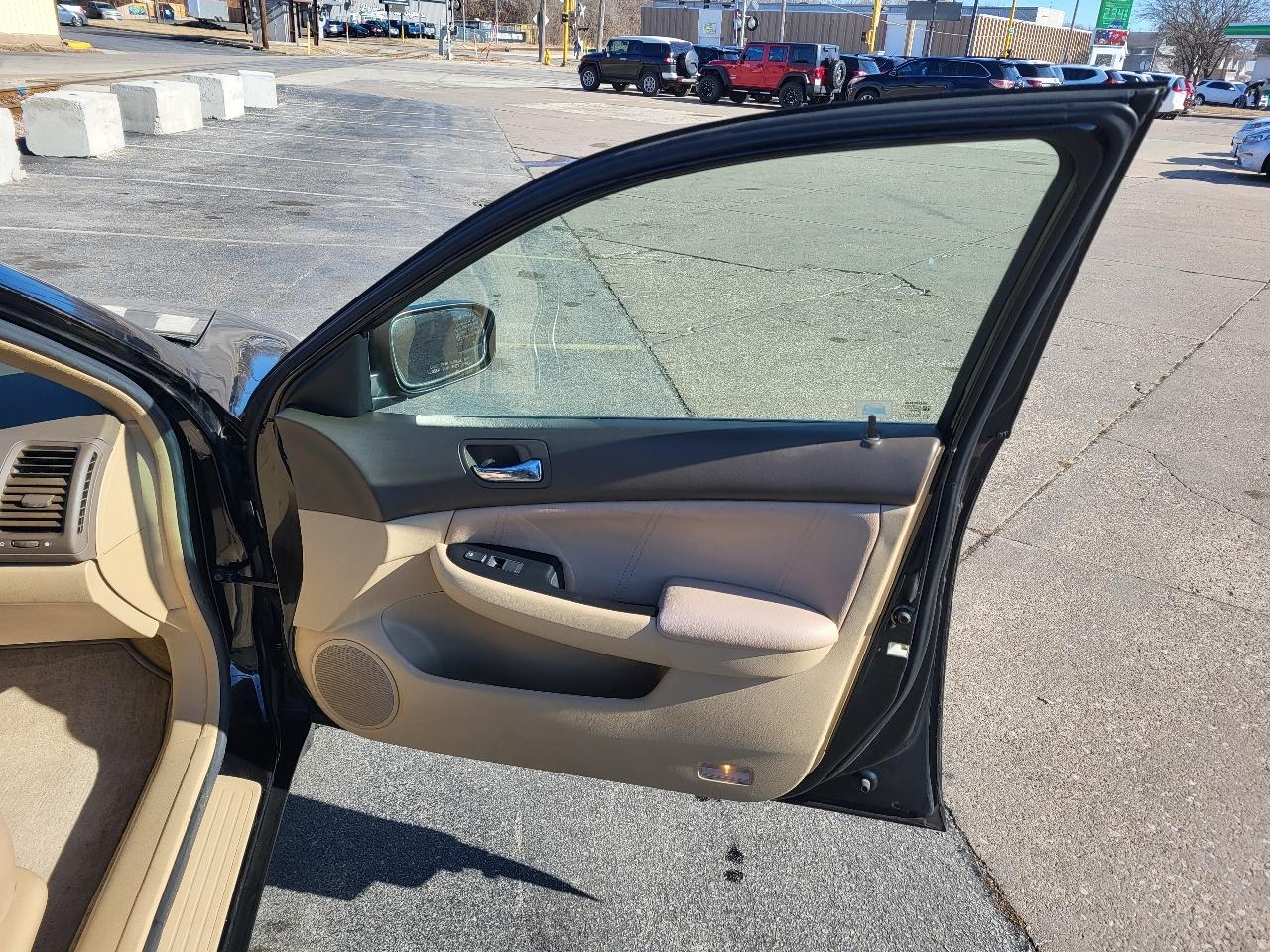 Honda Accord LX SE Sedan AT 2007