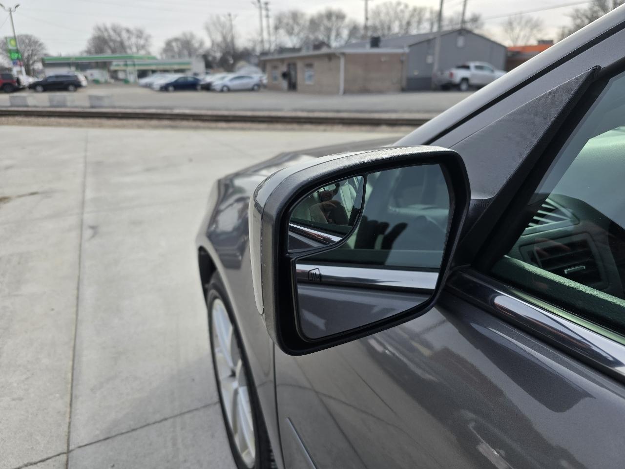 Ford Fusion SEL 2012