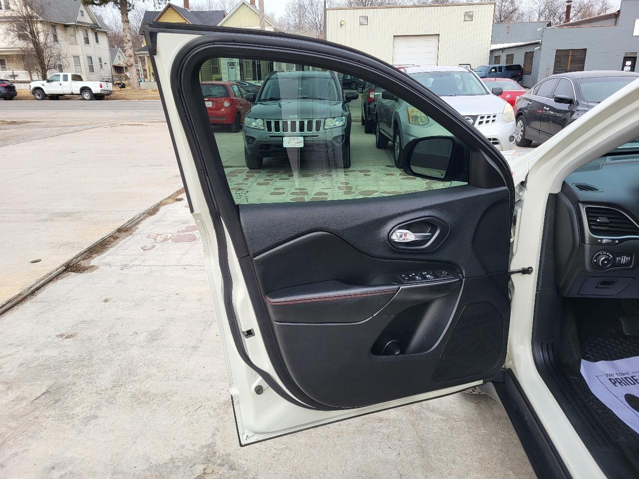 Jeep Cherokee Trailhawk 4WD 2019