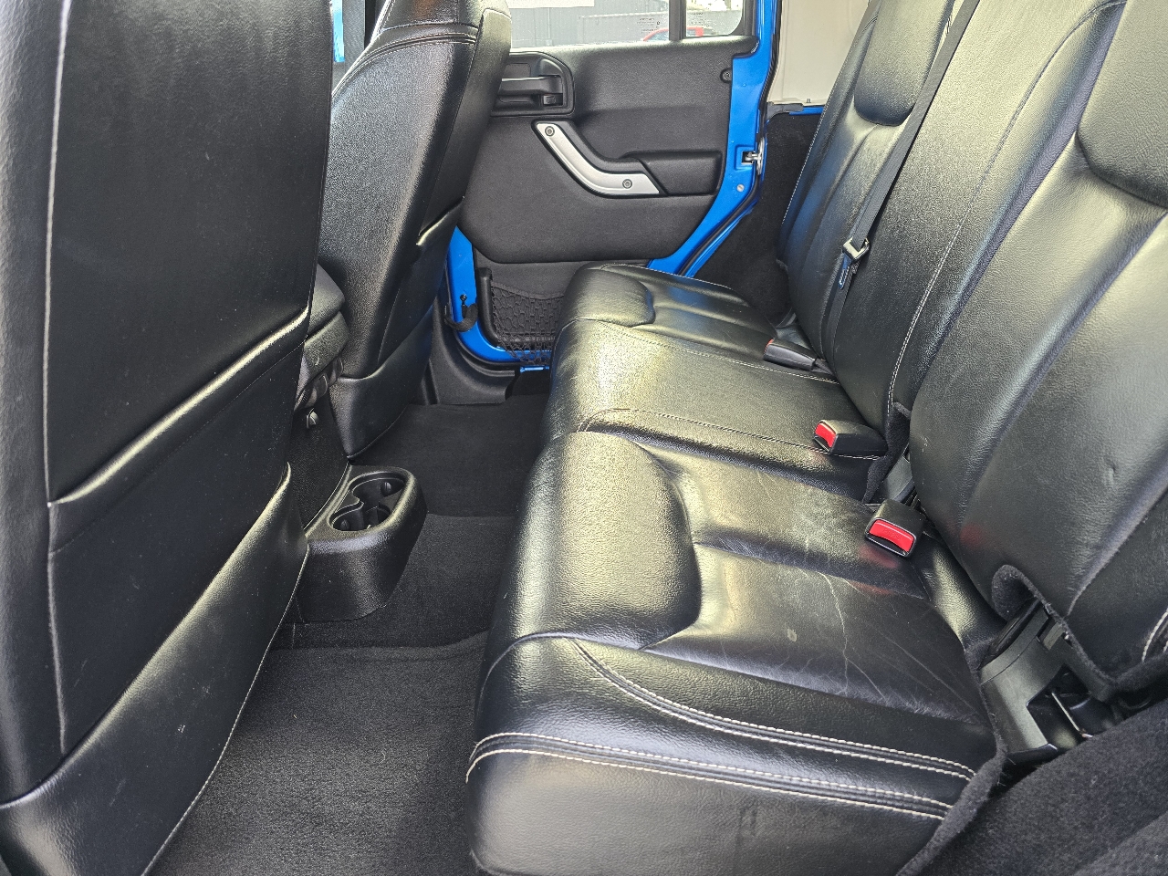 Jeep Wrangler Unlimited Sahara 4WD 2015