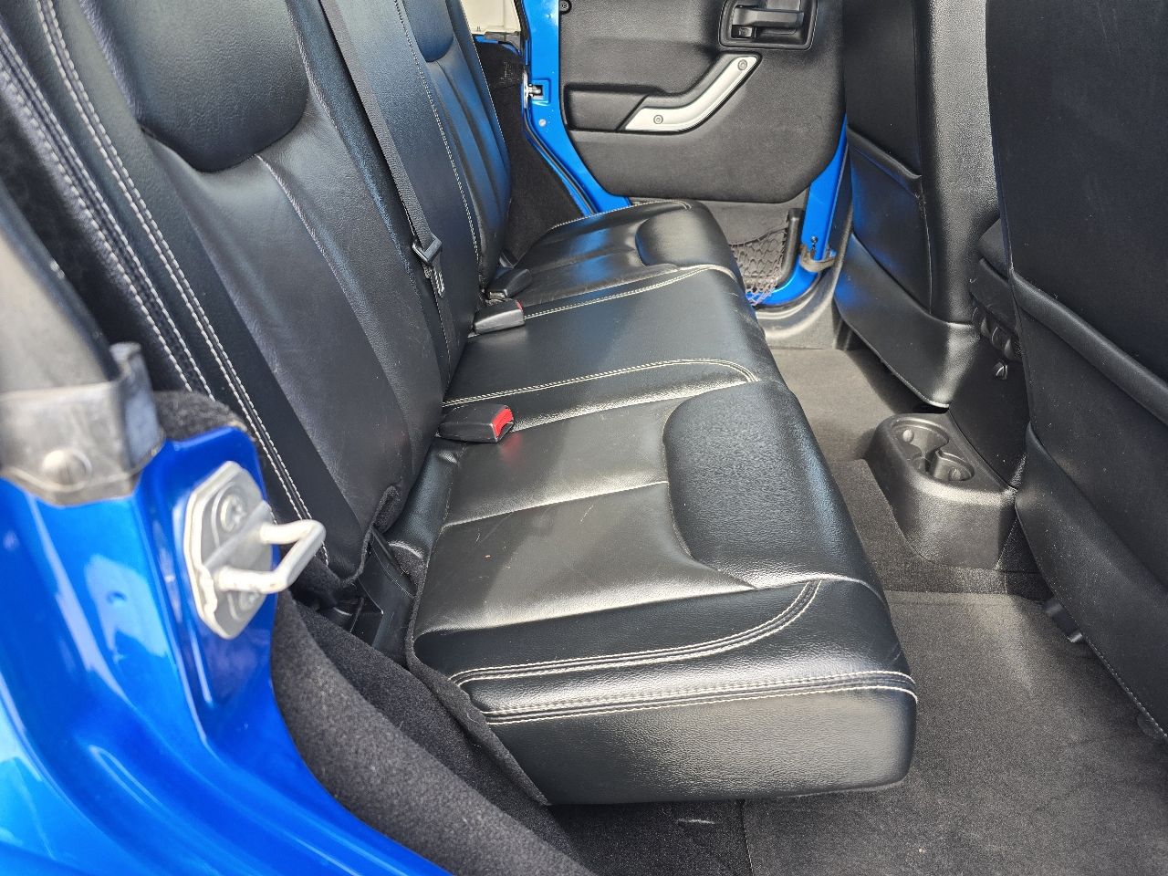 Jeep Wrangler Unlimited Sahara 4WD 2015