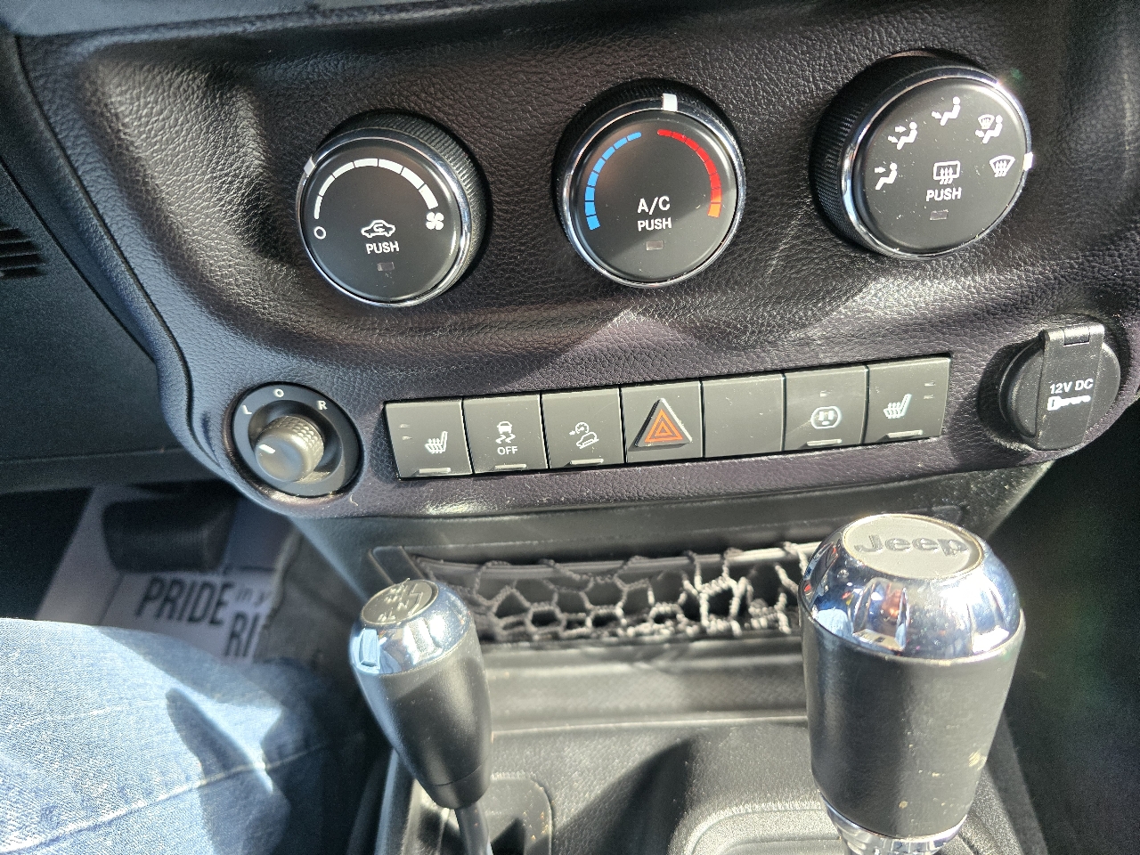 Jeep Wrangler Unlimited Sahara 4WD 2015