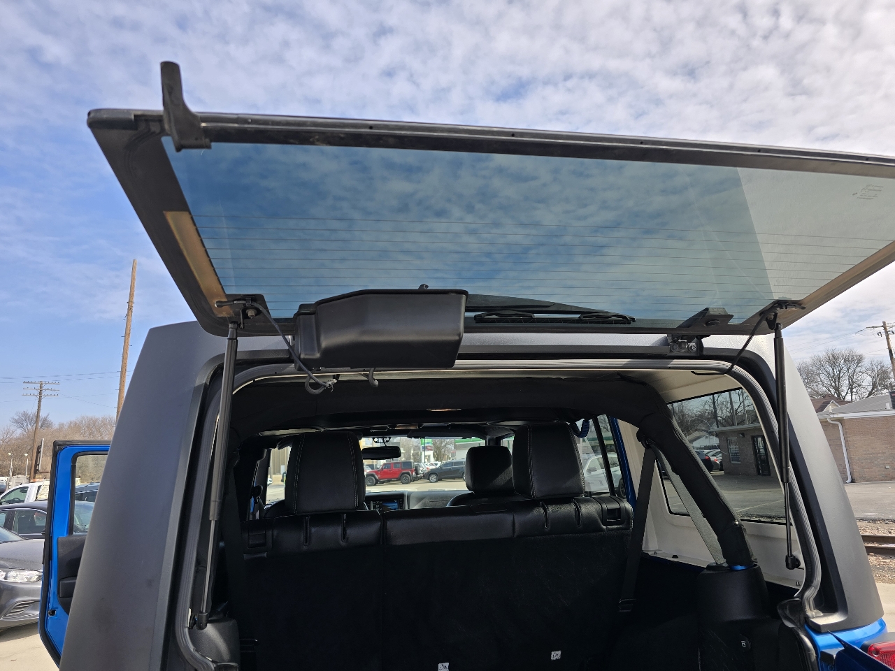 Jeep Wrangler Unlimited Sahara 4WD 2015