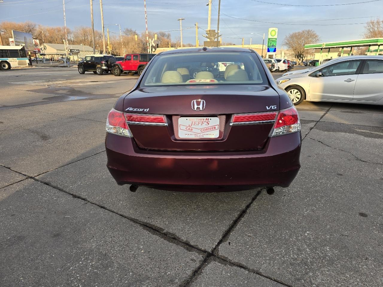 Honda Accord EX-L V6 Sedan AT 2012