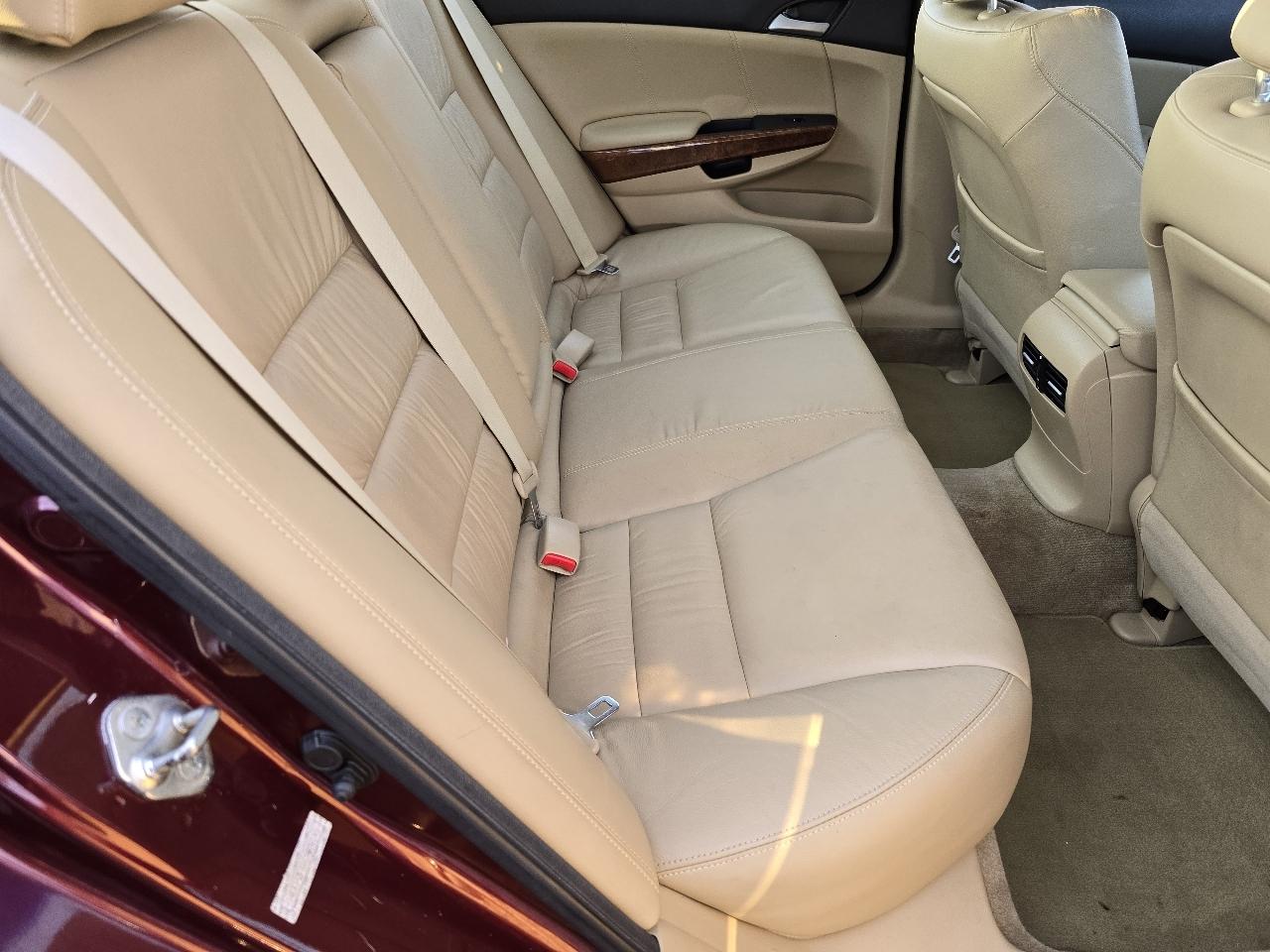 Honda Accord EX-L V6 Sedan AT 2012