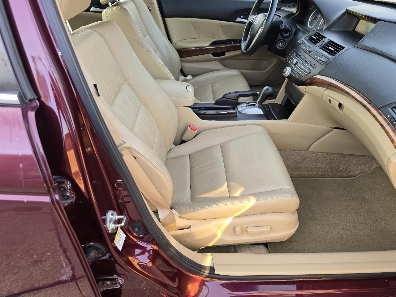 Honda Accord EX-L V6 Sedan AT 2012