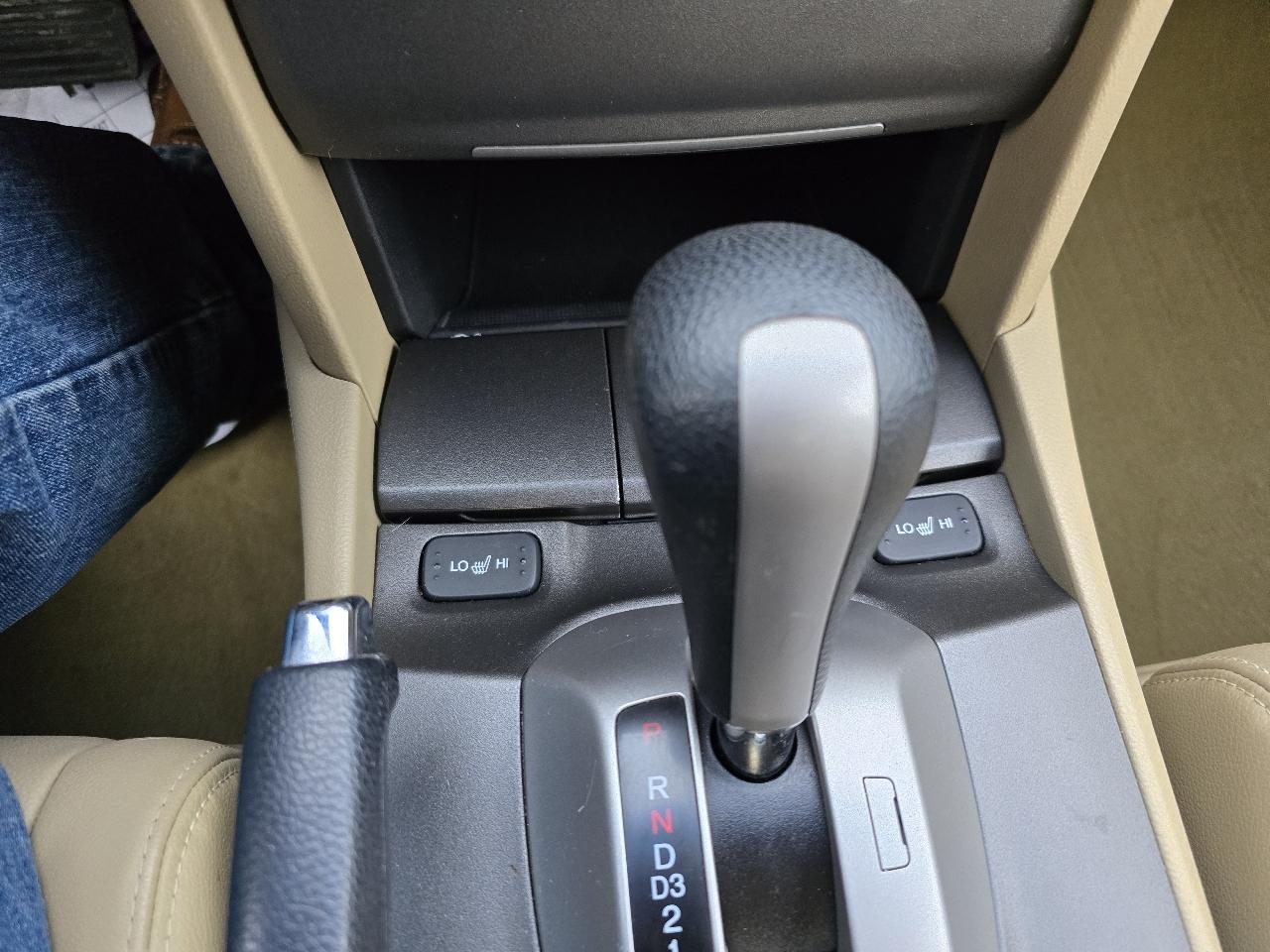 Honda Accord EX-L V6 Sedan AT 2012