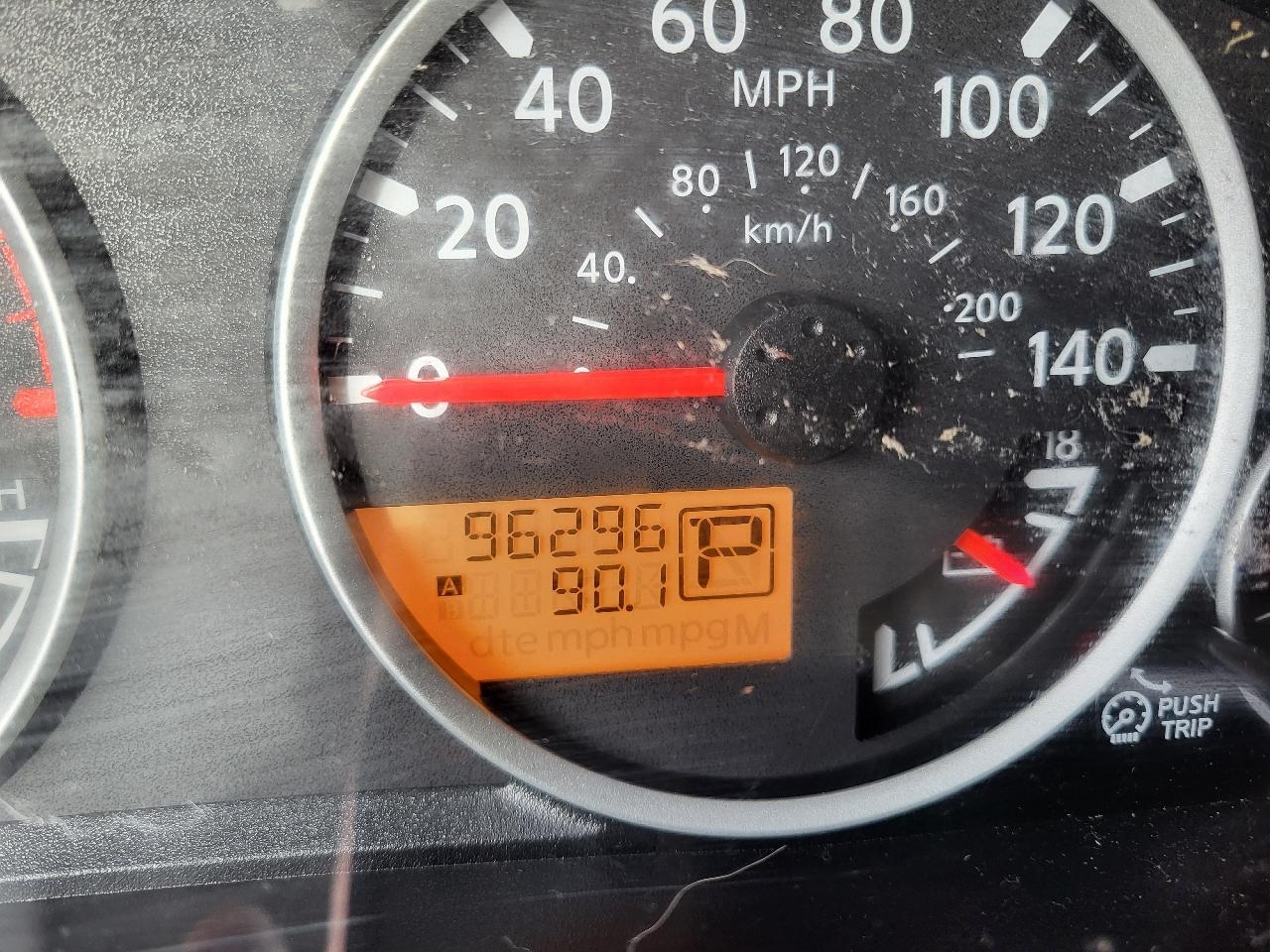 Nissan Frontier SL Crew Cab 4WD 2011