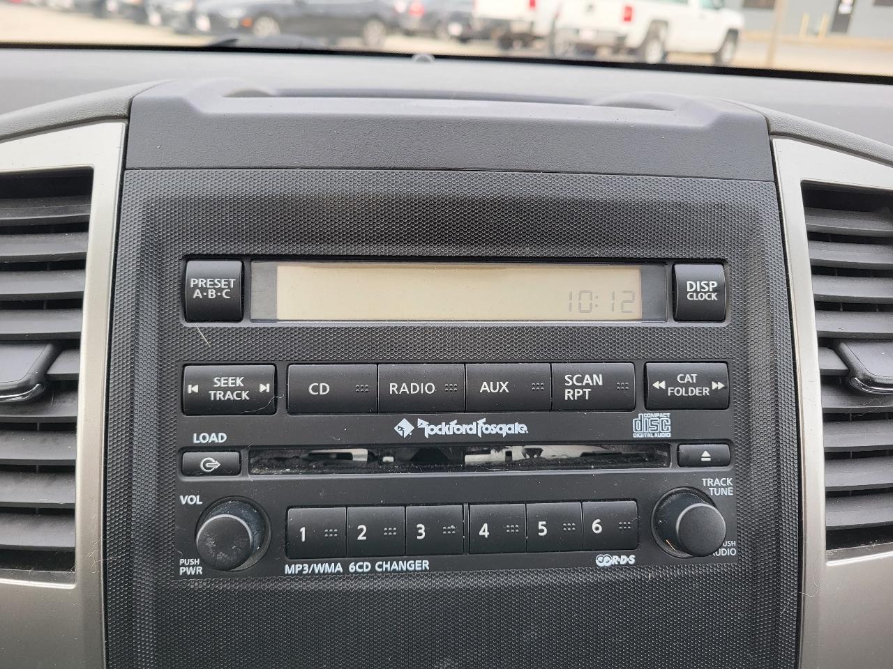 Nissan Frontier SL Crew Cab 4WD 2011