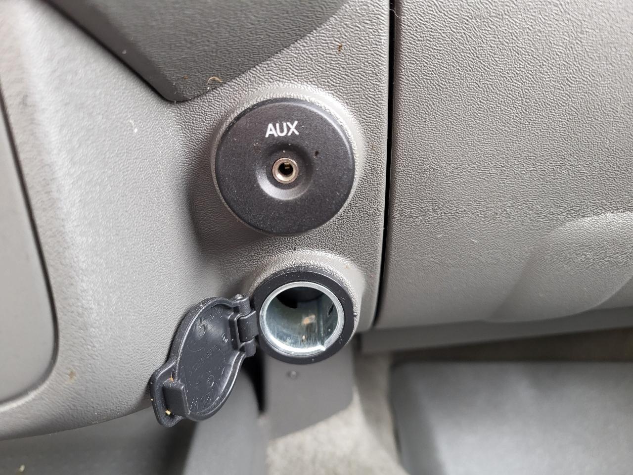 Nissan Frontier SL Crew Cab 4WD 2011