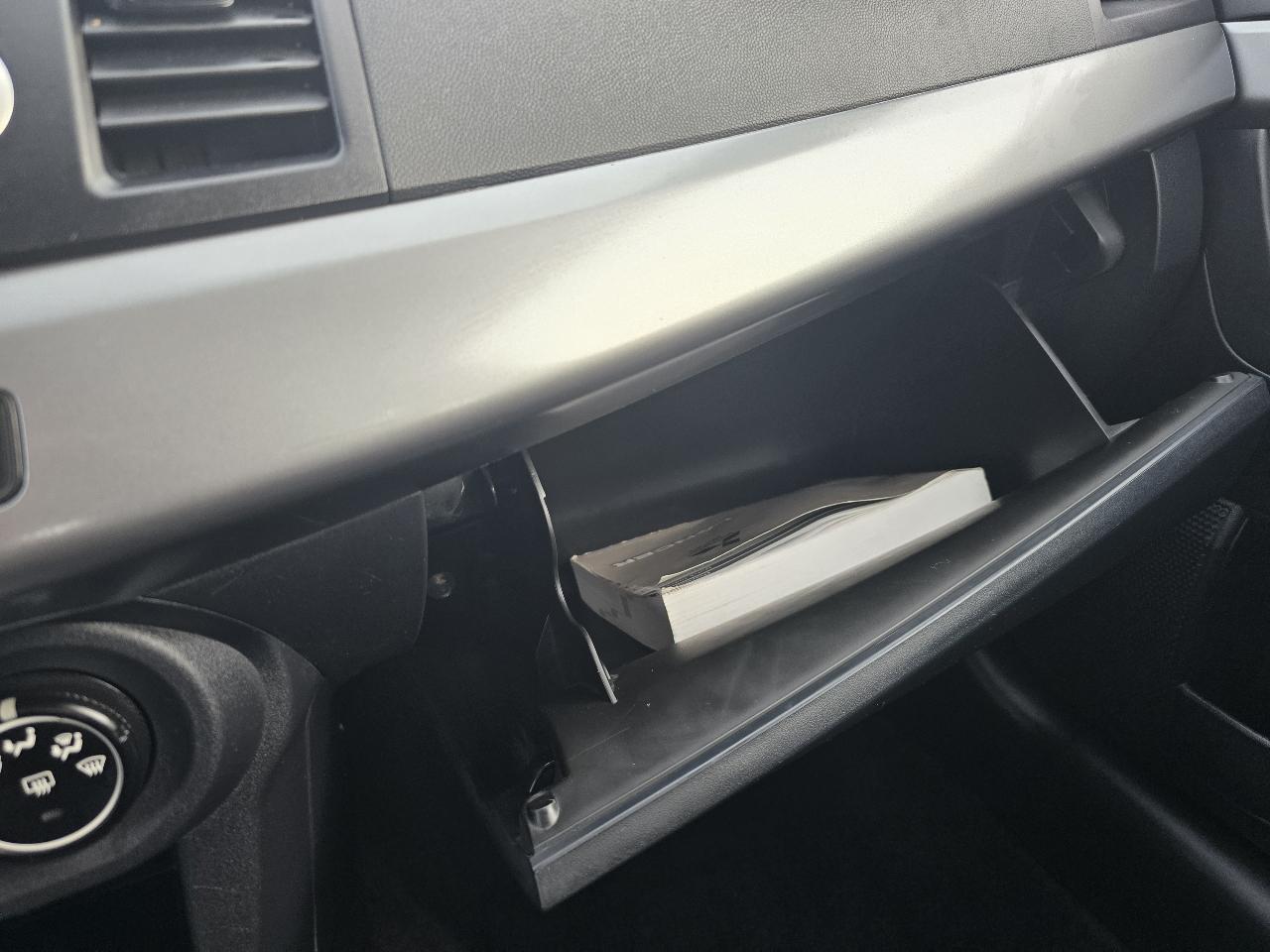 Mitsubishi Lancer ES 2010