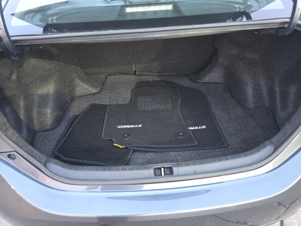 Toyota Corolla LE CVT 2015