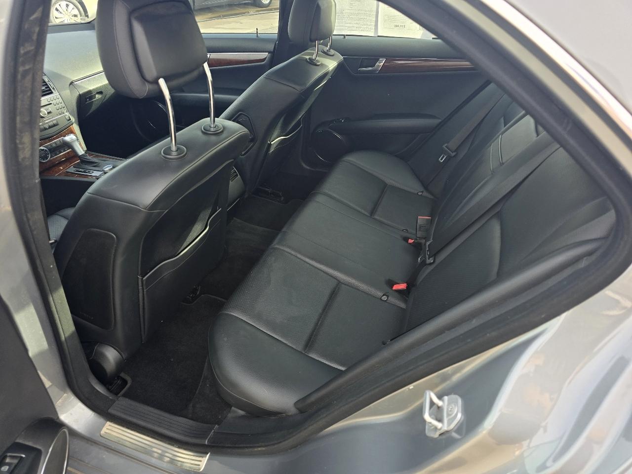 Mercedes-Benz C-Class C300 4MATIC Luxury Sedan 2010