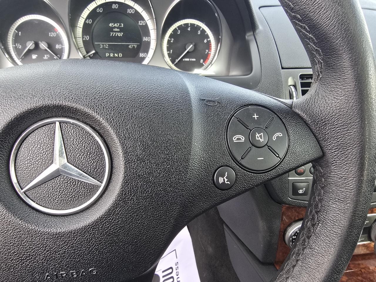 Mercedes-Benz C-Class C300 4MATIC Luxury Sedan 2010