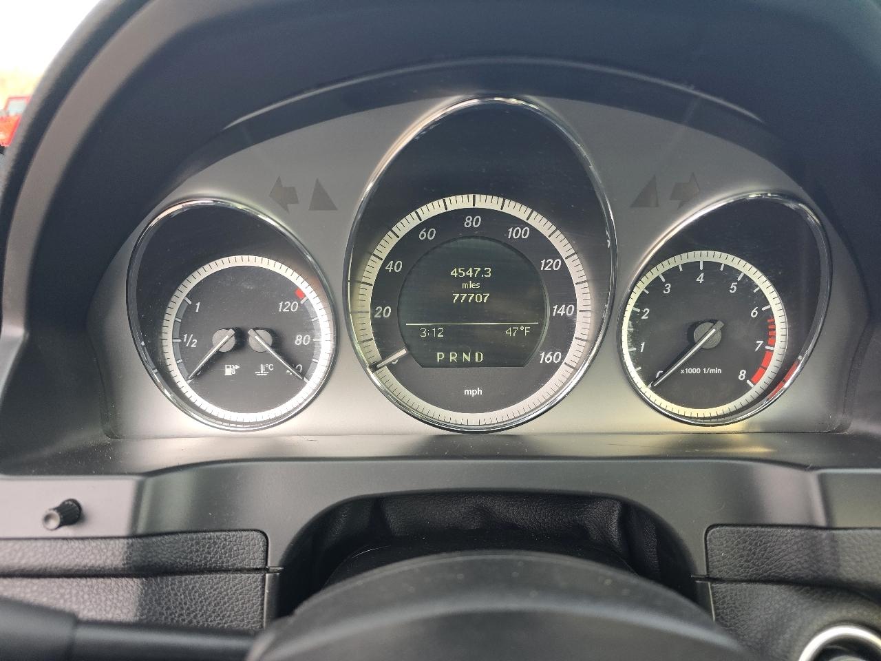 Mercedes-Benz C-Class C300 4MATIC Luxury Sedan 2010