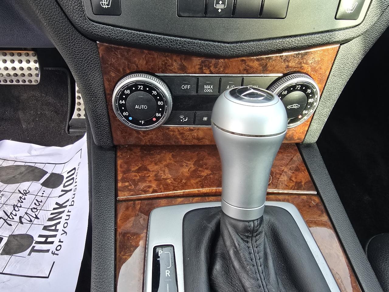 Mercedes-Benz C-Class C300 4MATIC Luxury Sedan 2010