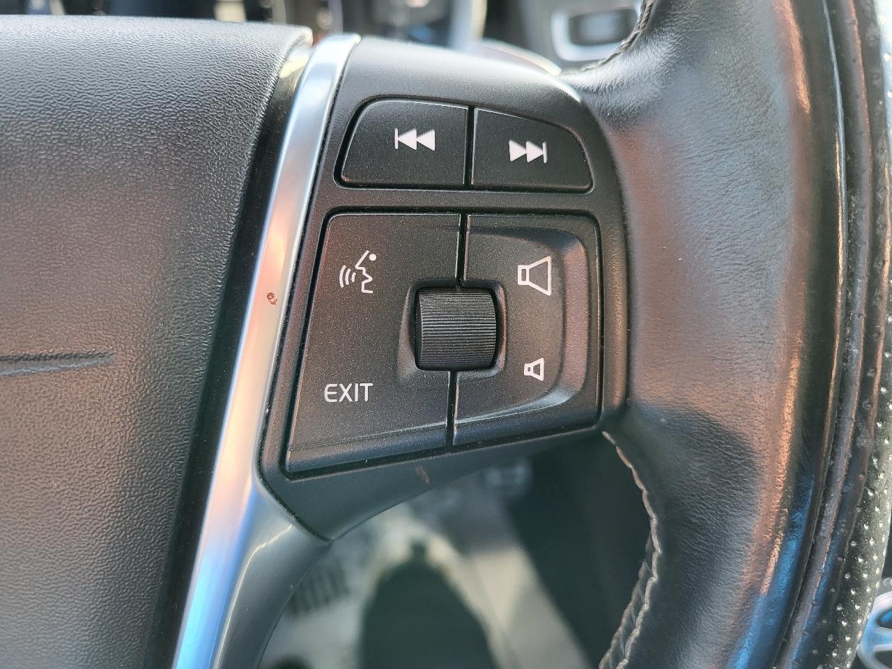 Volvo XC60 T6 R-Design Platinum AWD 2015