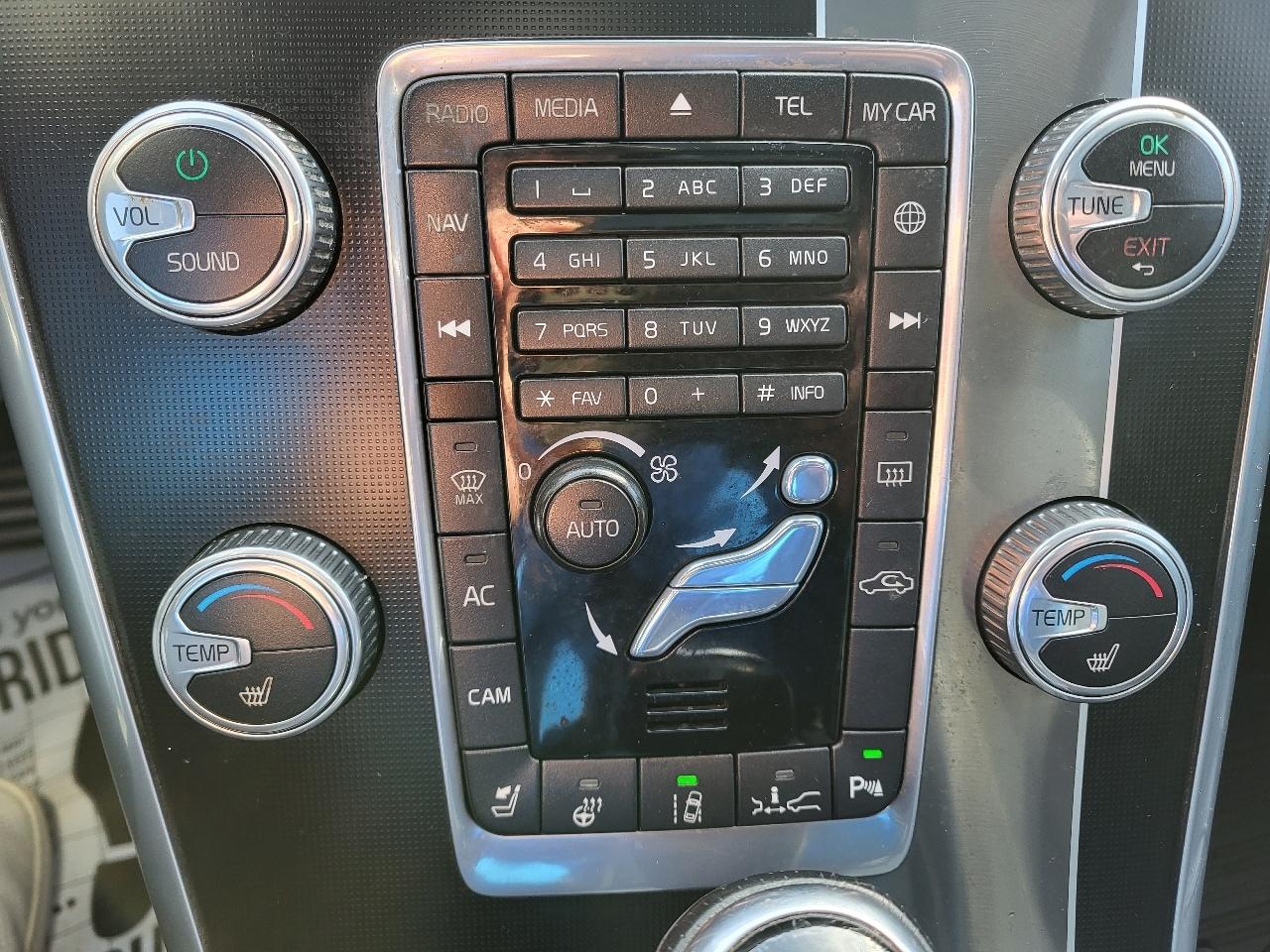 Volvo XC60 T6 R-Design Platinum AWD 2015