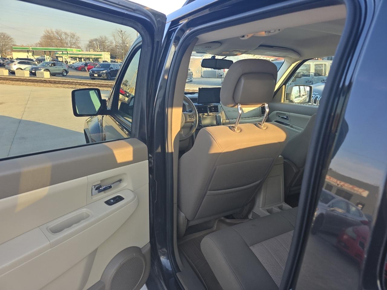 Jeep Liberty Sport 4WD 2012