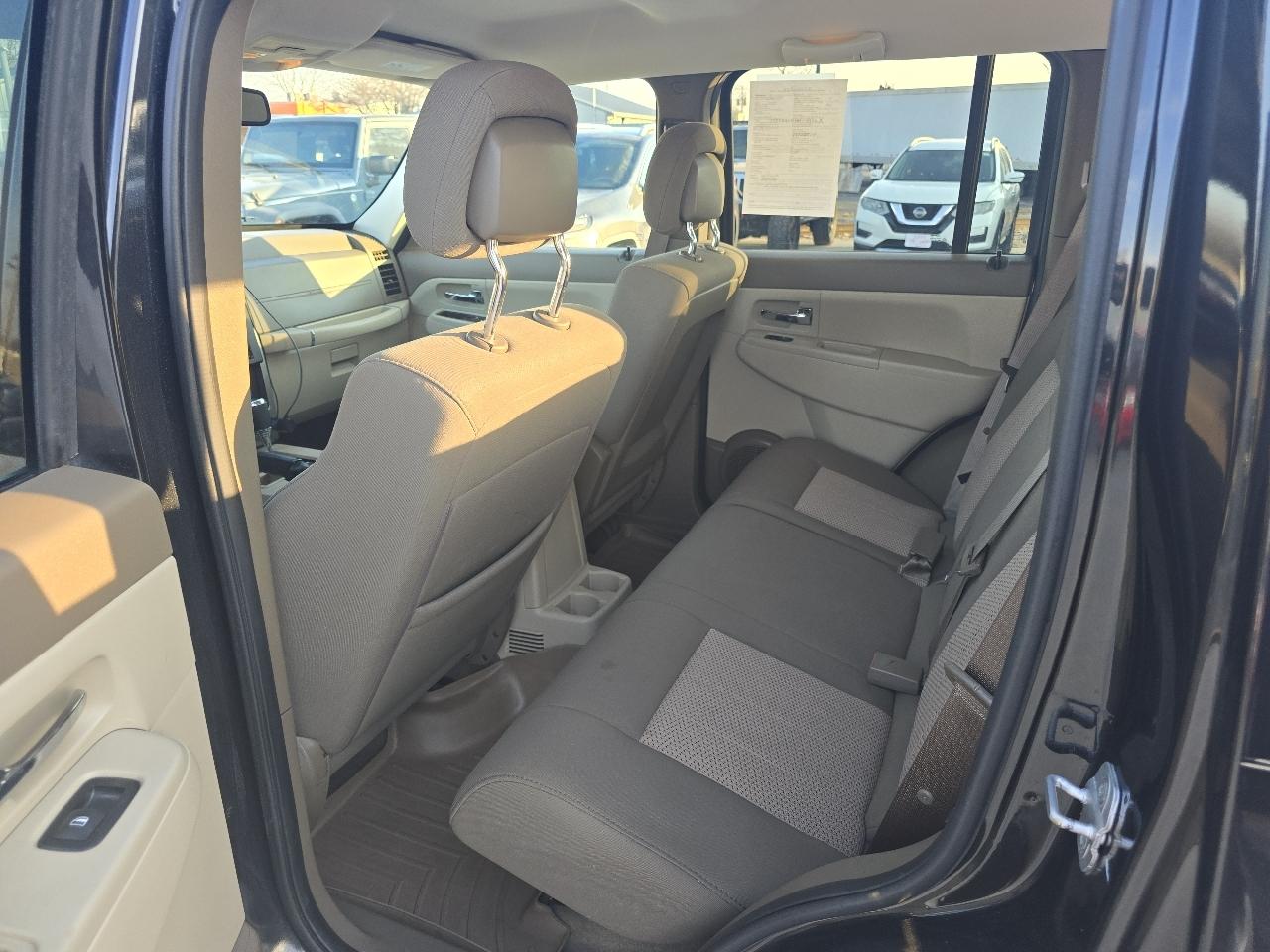 Jeep Liberty Sport 4WD 2012