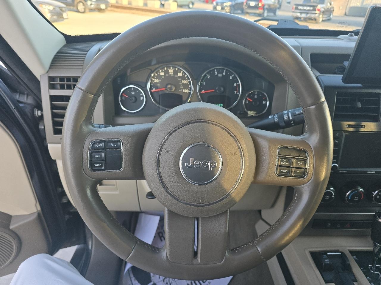 Jeep Liberty Sport 4WD 2012