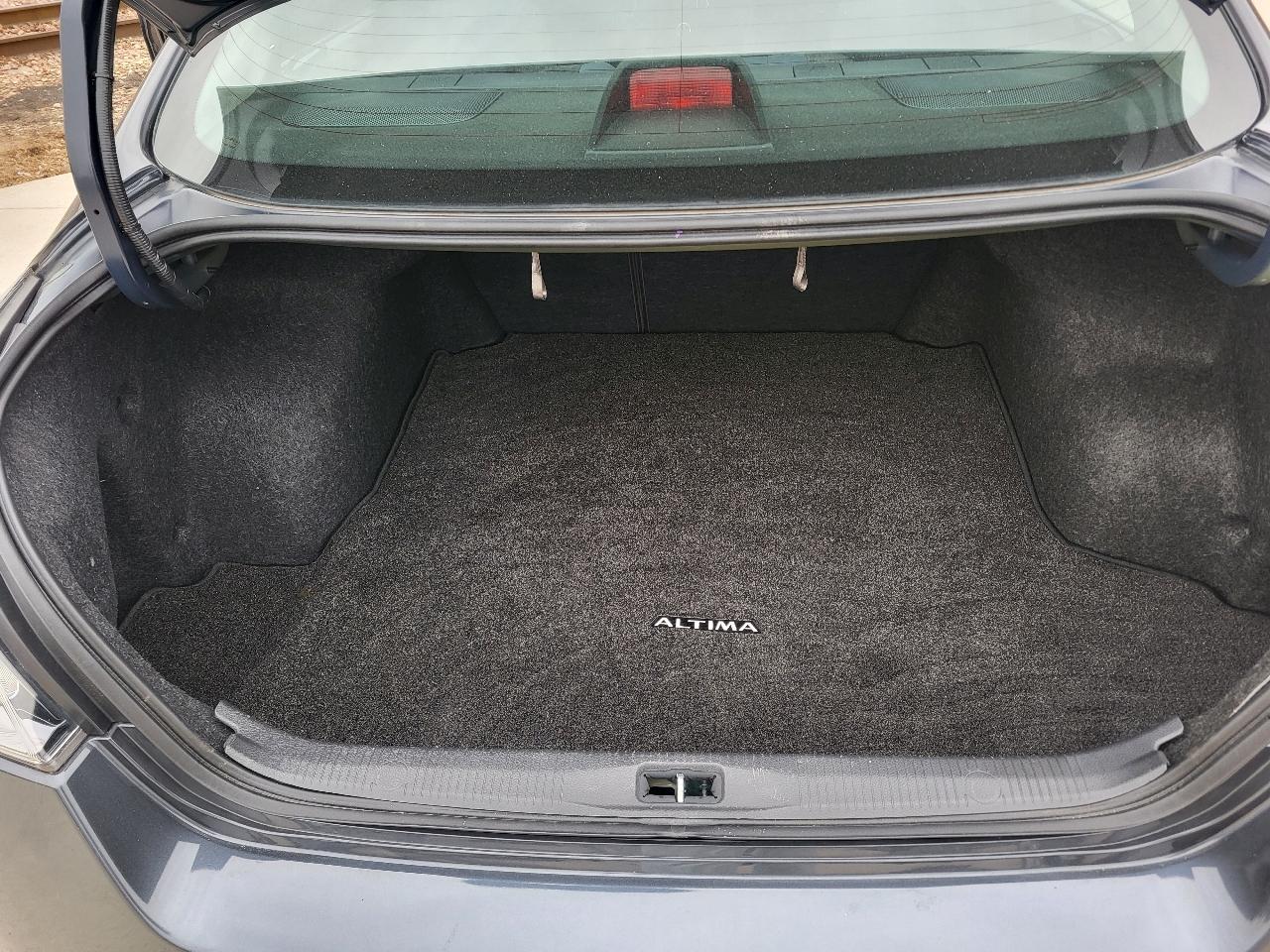 Nissan Altima 2.5 S 2010