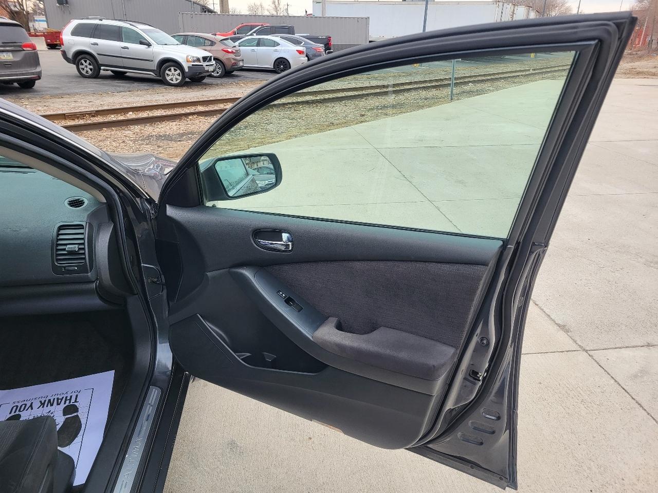 Nissan Altima 2.5 S 2010