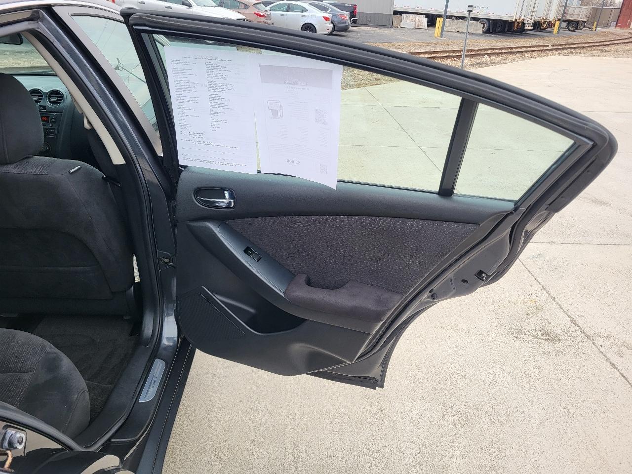 Nissan Altima 2.5 S 2010