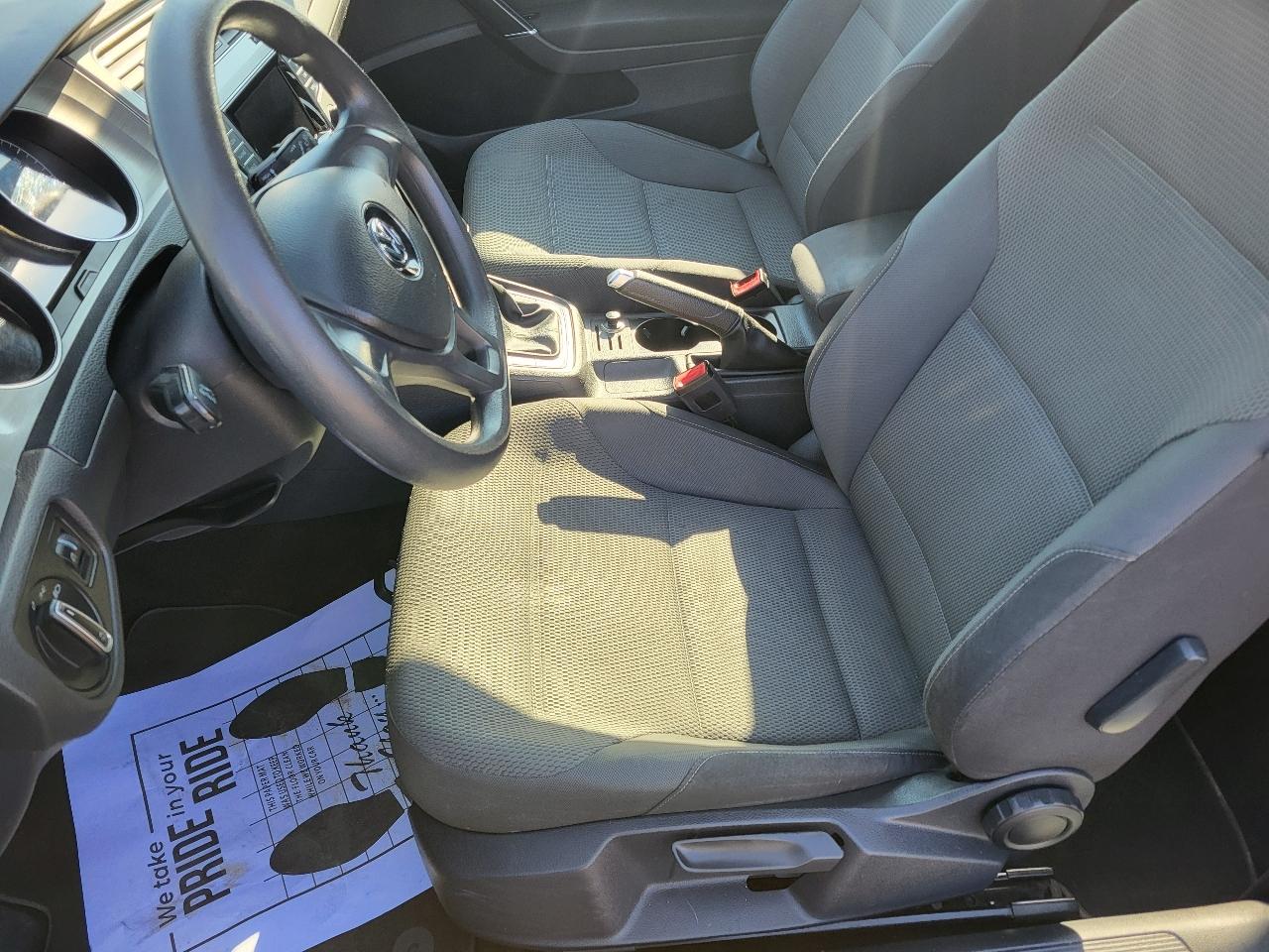 Volkswagen Golf TSI S 5M 2015