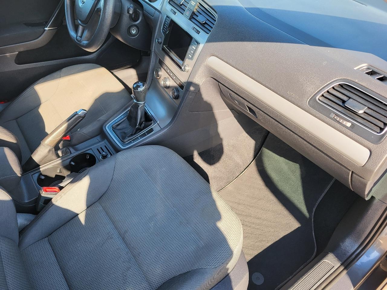 Volkswagen Golf TSI S 5M 2015