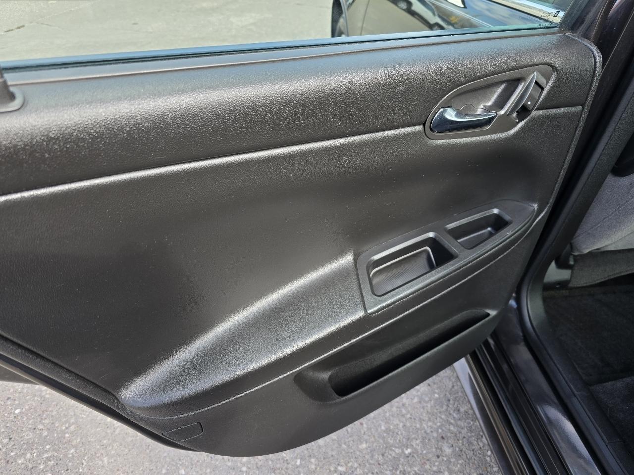 Chevrolet Impala LS 2009